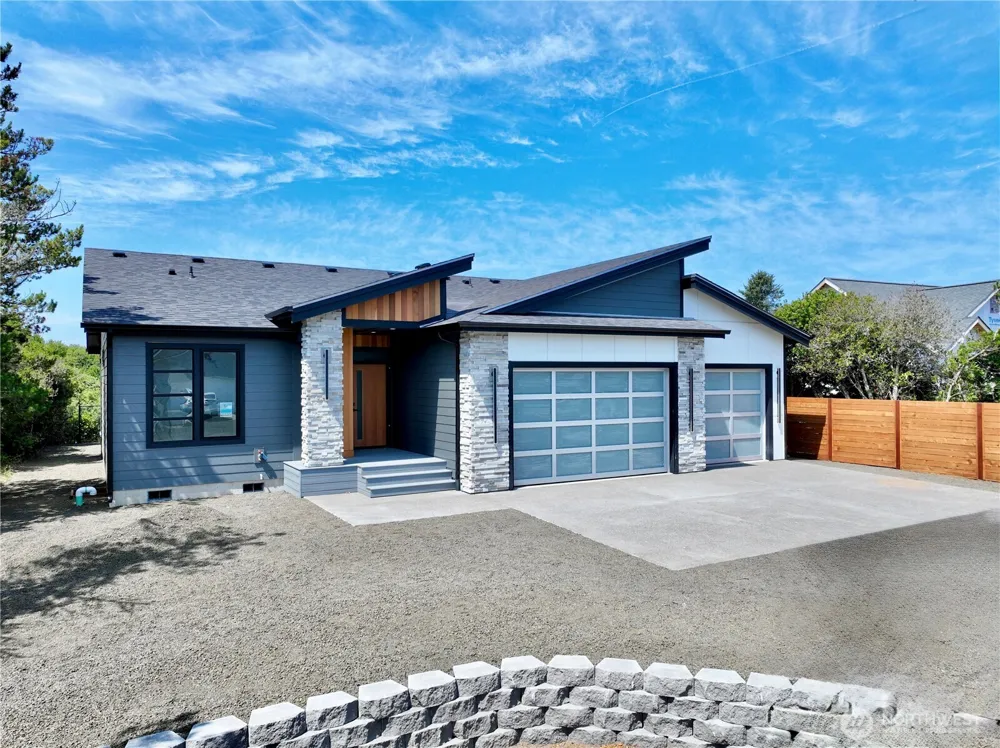 887 Texmar Avenue SW Ocean Shores, WA 98569