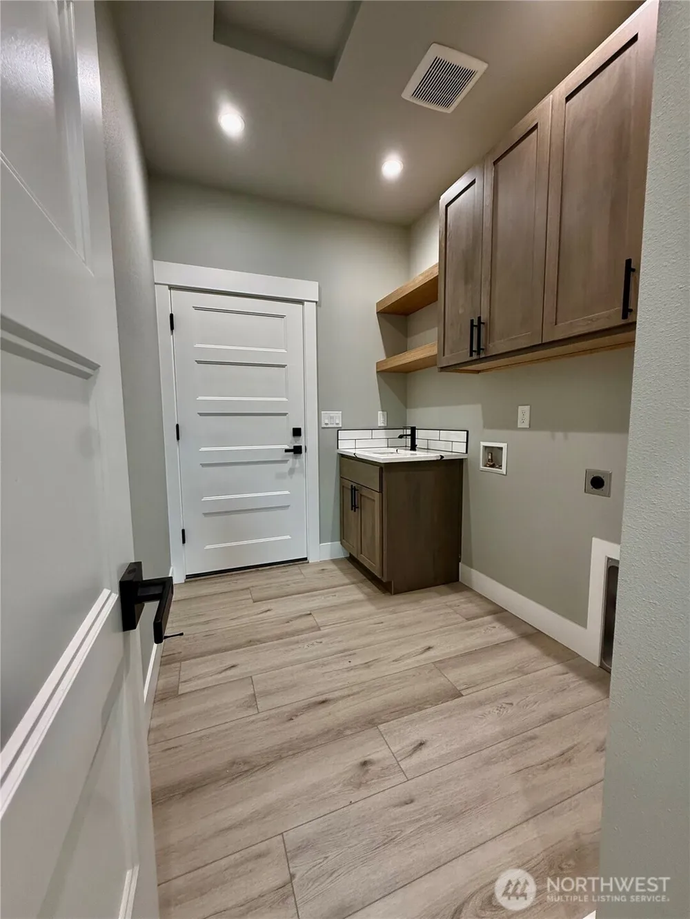 887 Texmar Avenue SW Ocean Shores, WA 98569