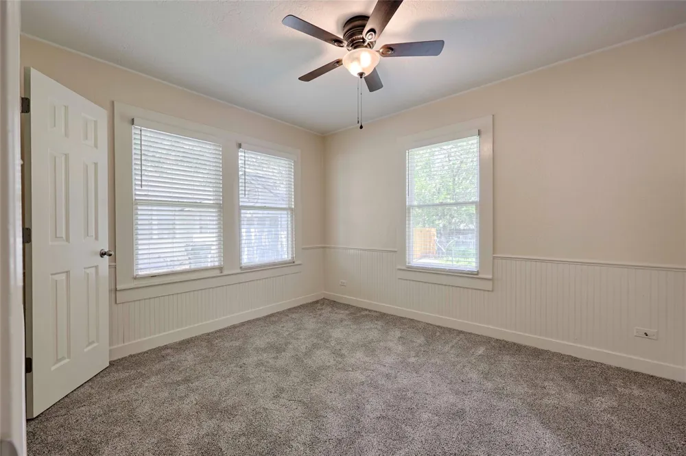 903 Glendale Street Hallettsville, TX 77964