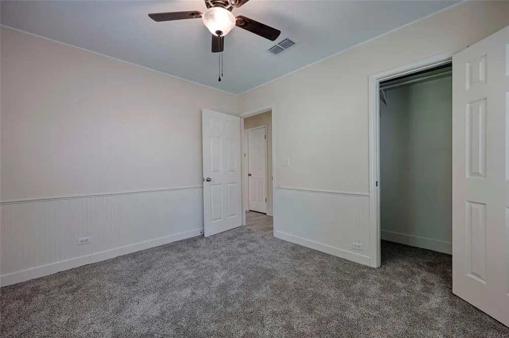 903 Glendale Street Hallettsville, TX 77964