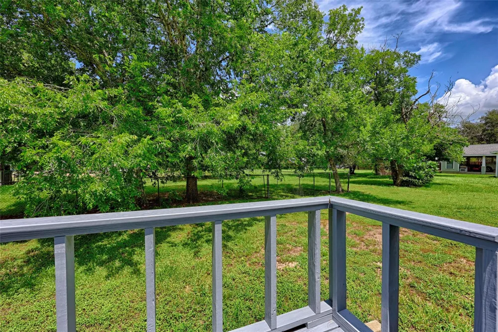 903 Glendale Street Hallettsville, TX 77964