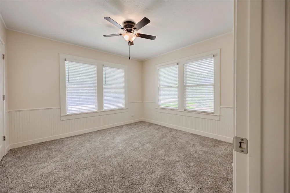 903 Glendale Street Hallettsville, TX 77964