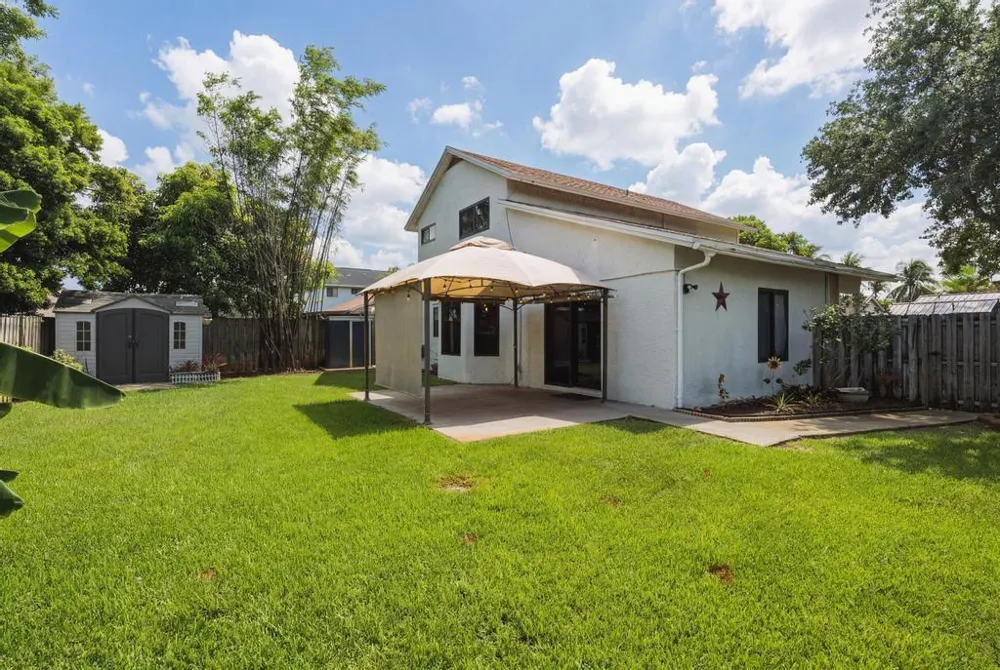 3274 NW 104TH TERRACE Sunrise, FL 33351