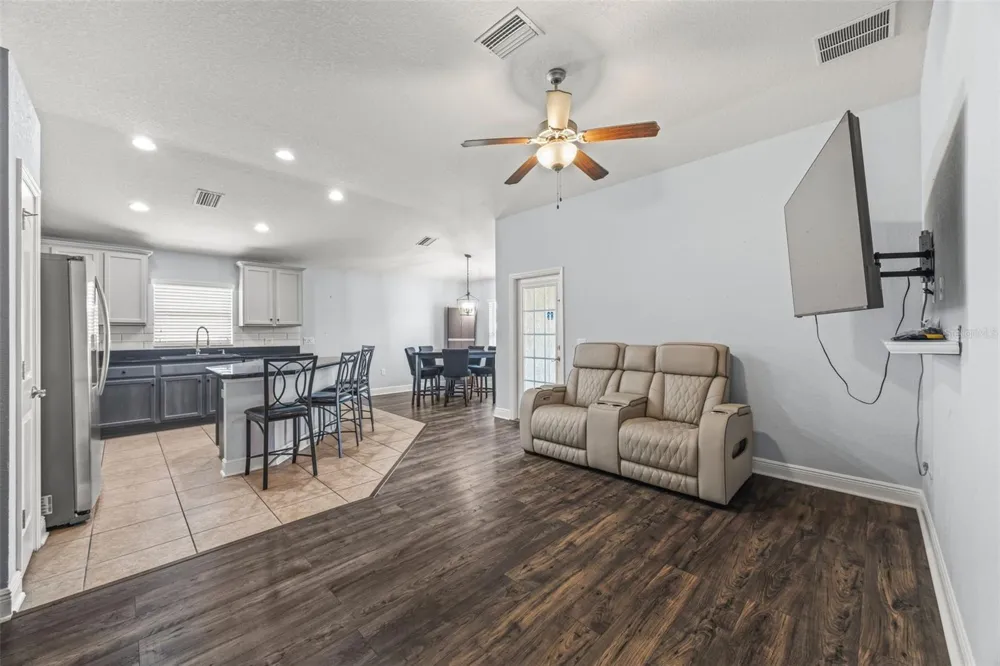 14358 EDINBURGH MOOR DRIVE Wimauma, FL 33598