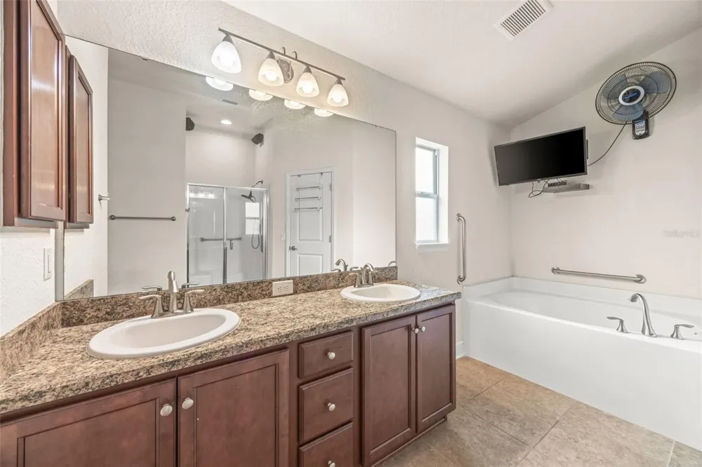 14358 EDINBURGH MOOR DRIVE Wimauma, FL 33598