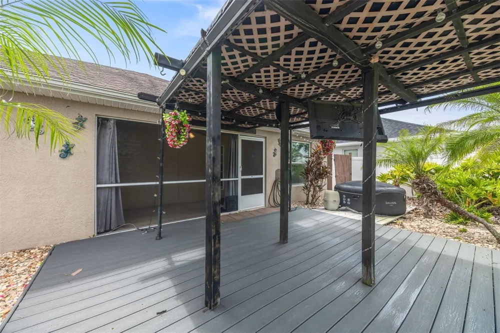 14358 EDINBURGH MOOR DRIVE Wimauma, FL 33598
