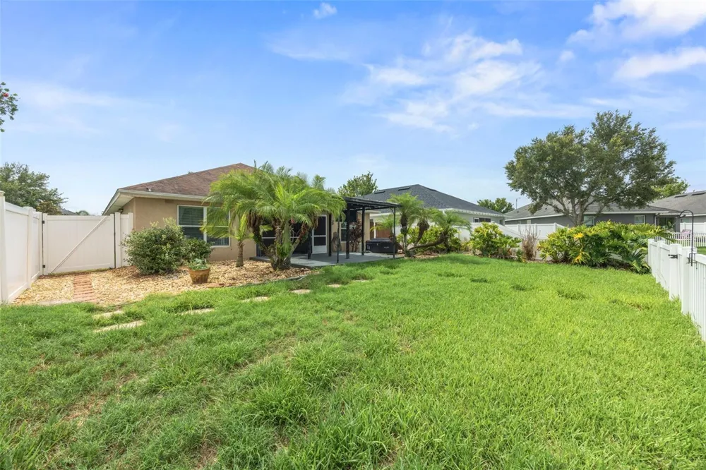 14358 EDINBURGH MOOR DRIVE Wimauma, FL 33598
