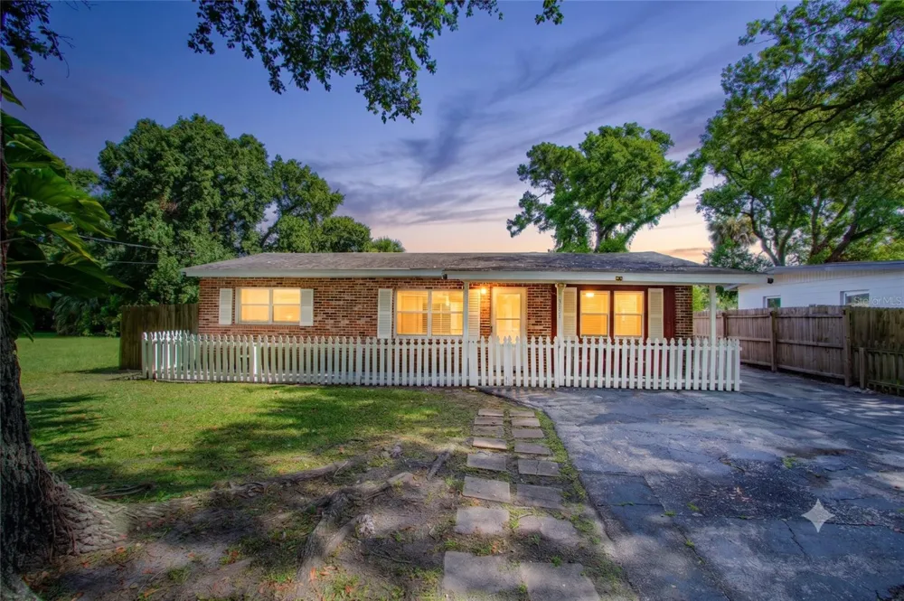1026 SARITA STREET Sanford, FL 32773