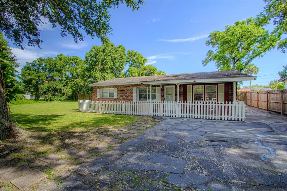 1026 SARITA STREET Sanford, FL 32773