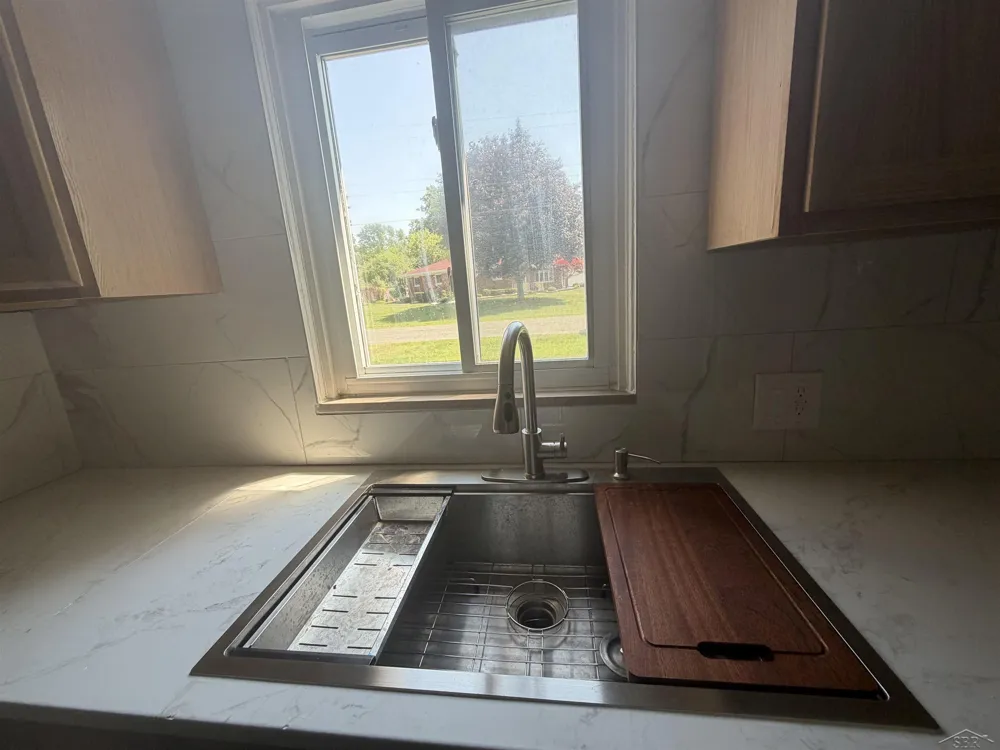 352 S 29th Street Buena Vista Charter Township, MI 48601