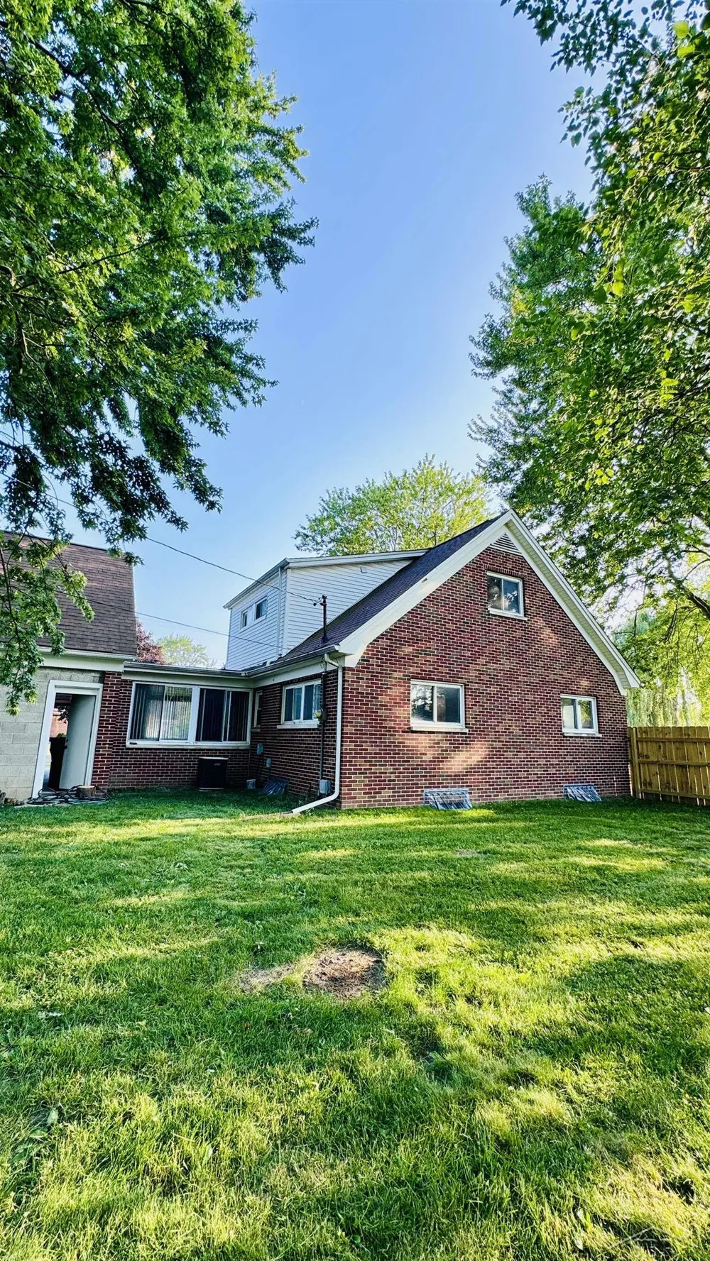 352 S 29th Street Buena Vista Charter Township, MI 48601