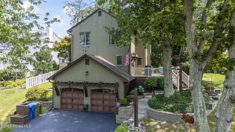 109 Woodward Court