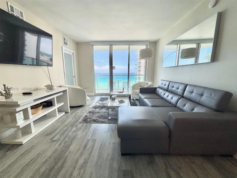 3901 S Ocean Dr #10L Hollywood, FL 33019