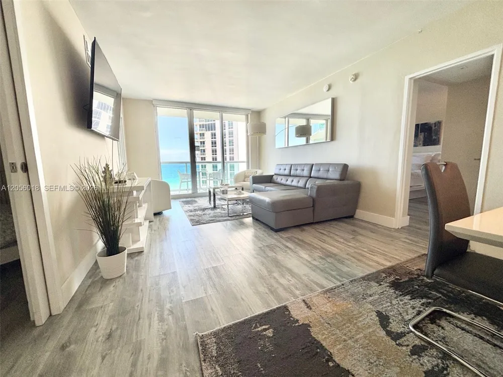 3901 S Ocean Dr #10L Hollywood, FL 33019