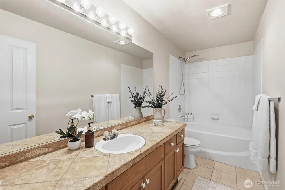 12036 89th Place NE Kirkland, WA 98034