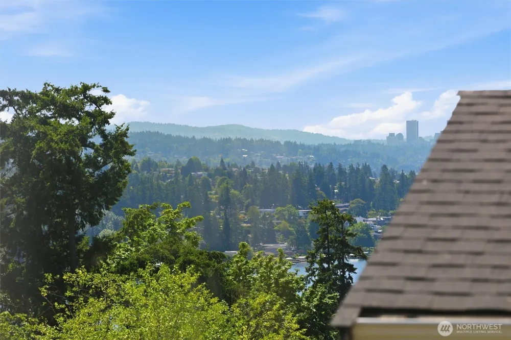 12036 89th Place NE Kirkland, WA 98034