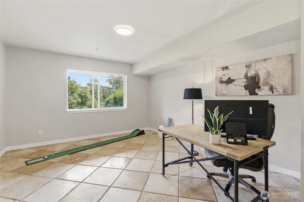 12036 89th Place NE Kirkland, WA 98034