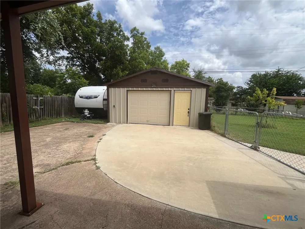 11 Ridgewood Drive Morgans Point Resort, TX 76513