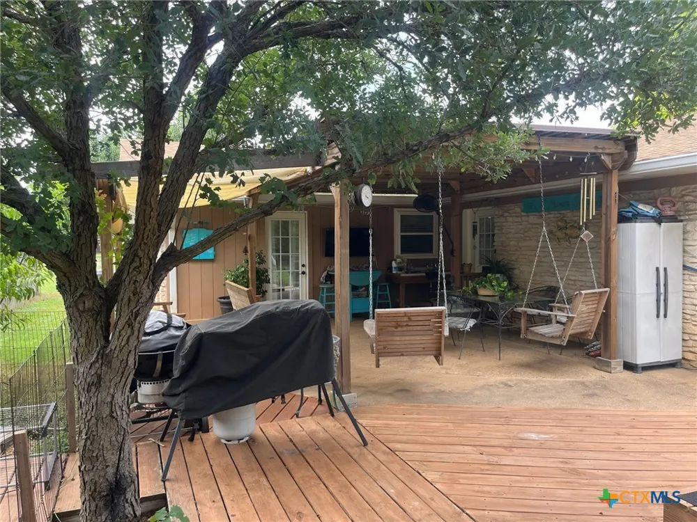 11 Ridgewood Drive Morgans Point Resort, TX 76513