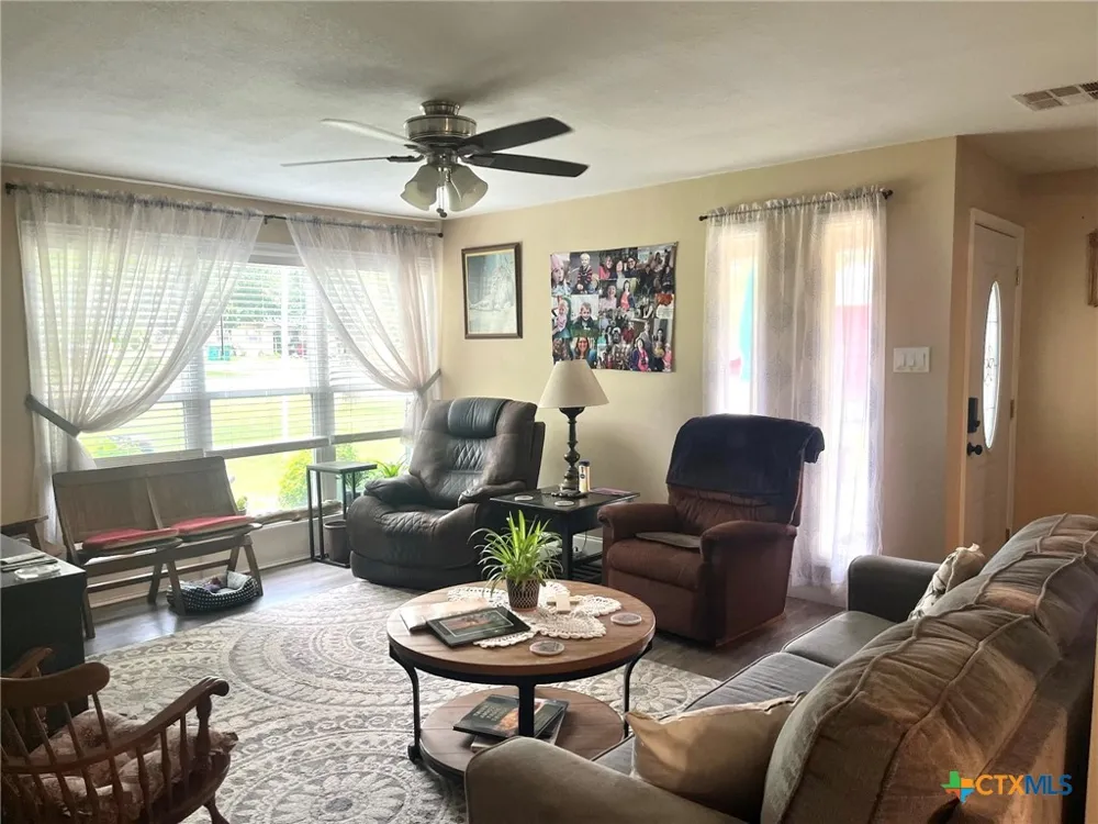 11 Ridgewood Drive Morgans Point Resort, TX 76513