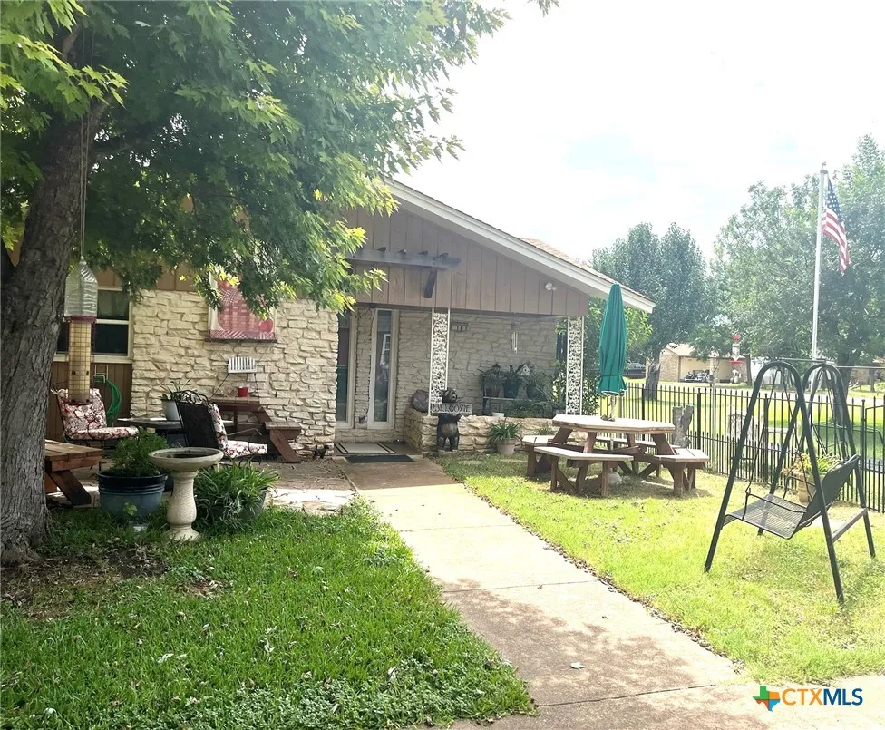11 Ridgewood Drive Morgans Point Resort, TX 76513