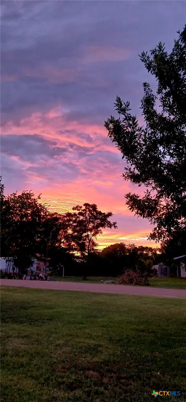 11 Ridgewood Drive Morgans Point Resort, TX 76513