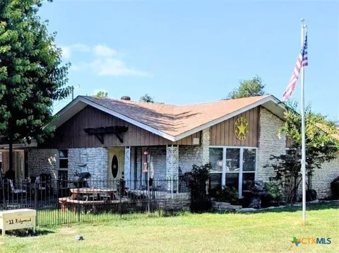 11 Ridgewood Drive