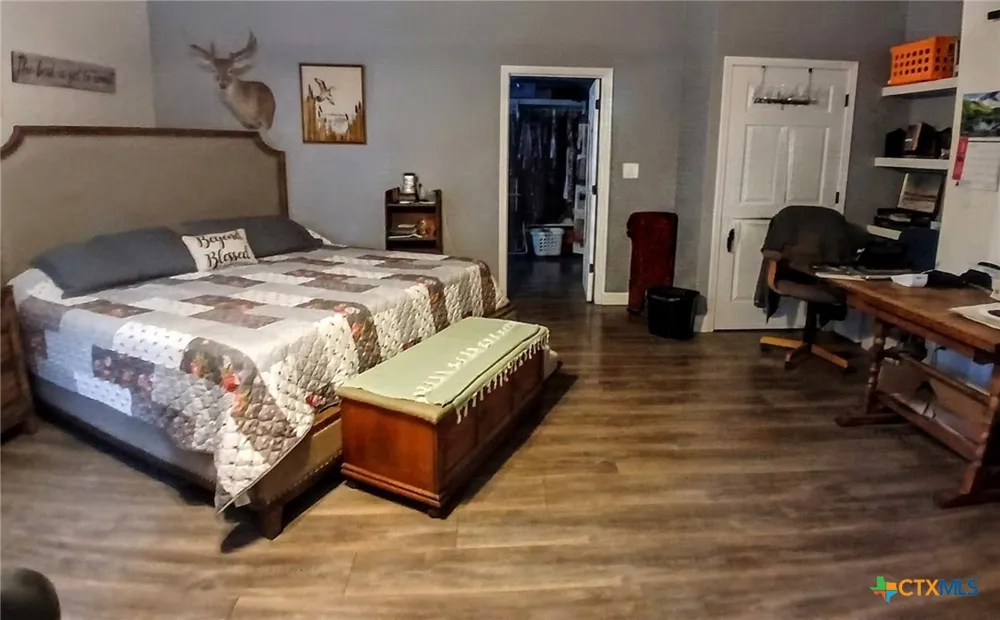 11 Ridgewood Drive Morgans Point Resort, TX 76513
