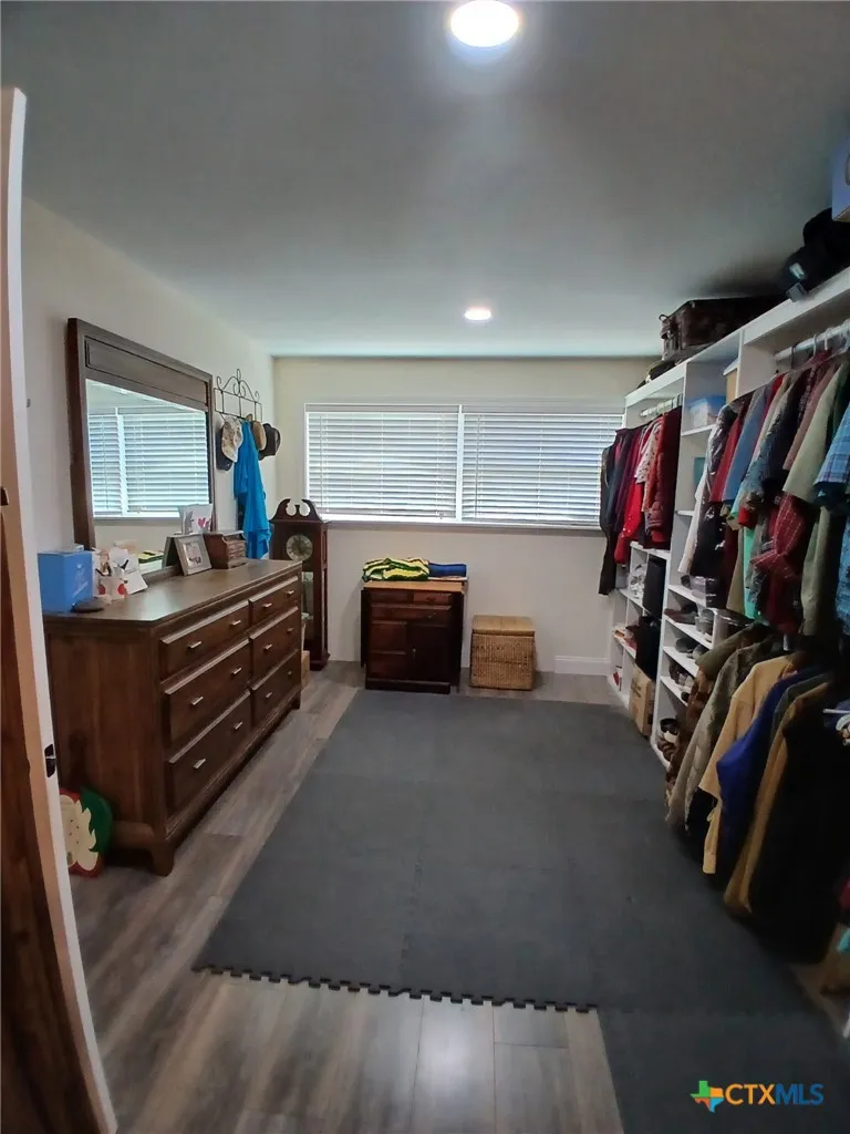 11 Ridgewood Drive Morgans Point Resort, TX 76513
