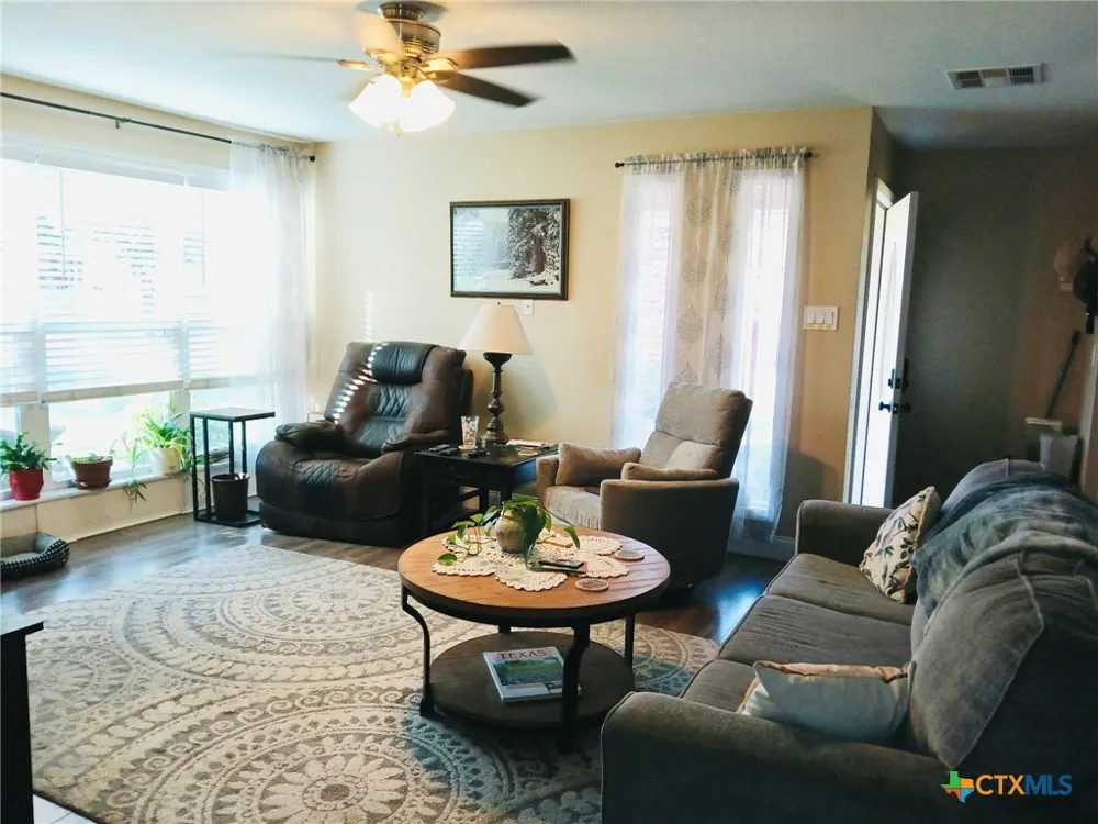 11 Ridgewood Drive Morgans Point Resort, TX 76513