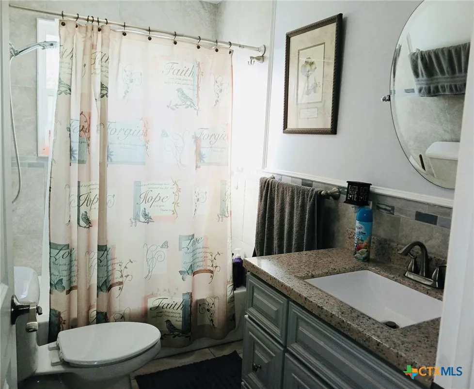 11 Ridgewood Drive Morgans Point Resort, TX 76513