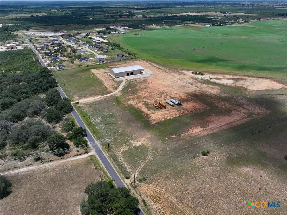 7837 Old Campbellton Road Pleasanton, TX 78064