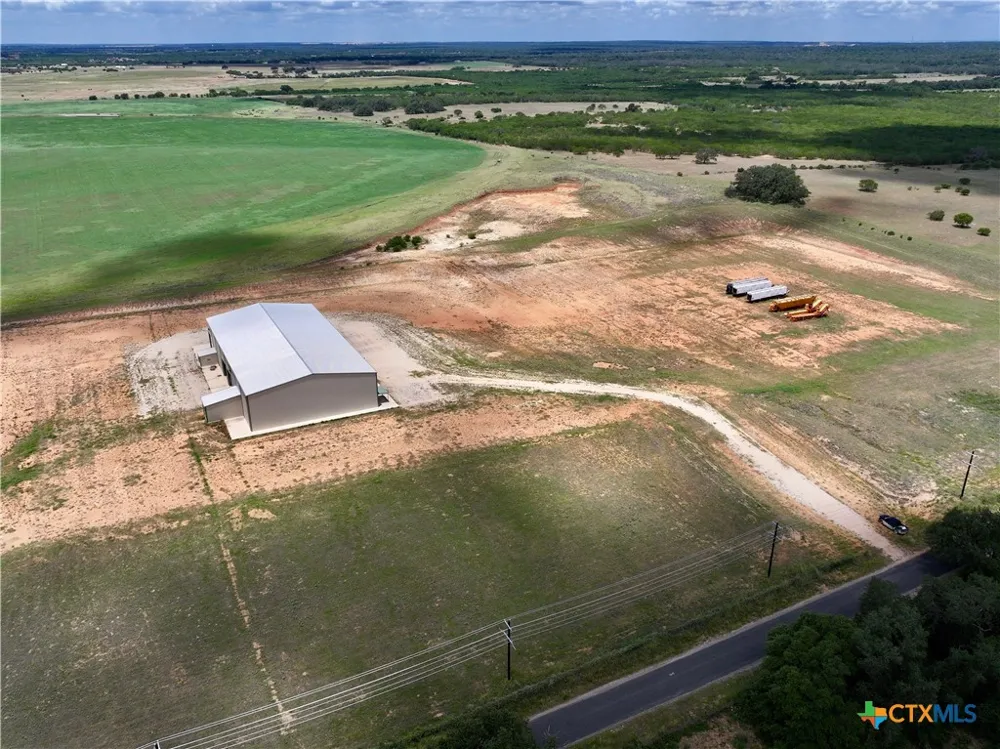 7837 Old Campbellton Road Pleasanton, TX 78064