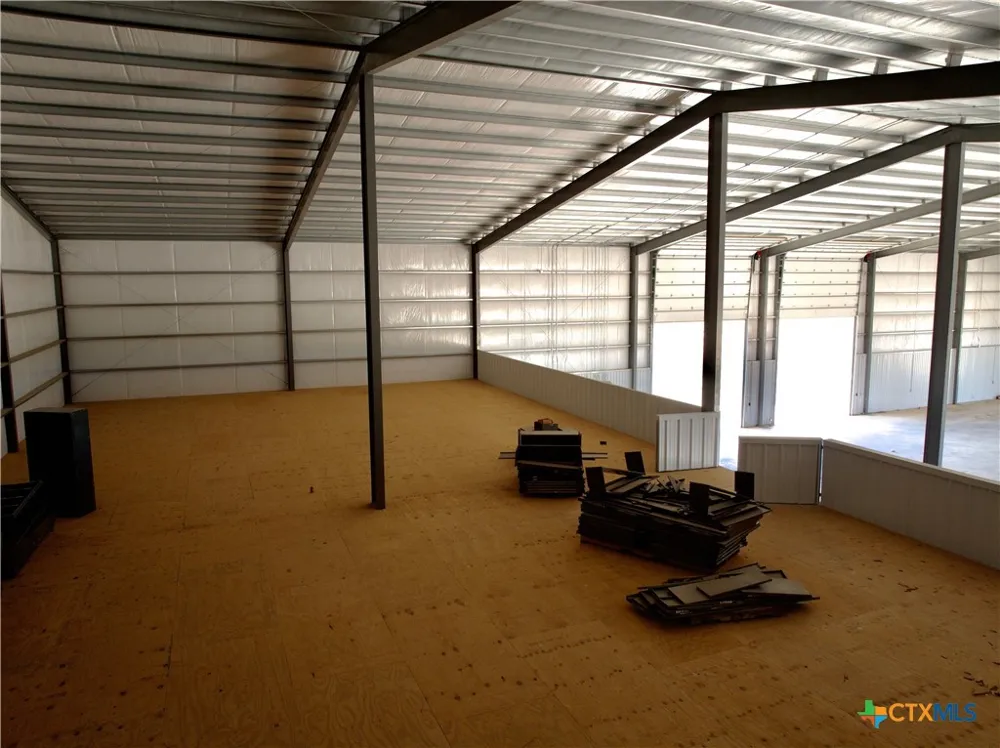 7837 Old Campbellton Road Pleasanton, TX 78064