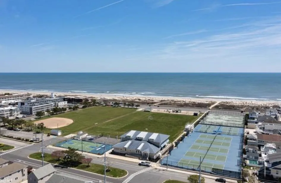 8201 3rd Avenue Stone Harbor, NJ 08247