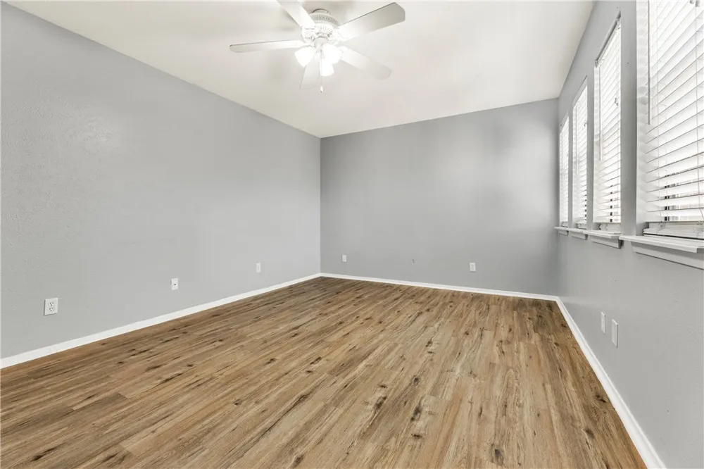2101 Barak Lane #17 Bryan, TX 77802