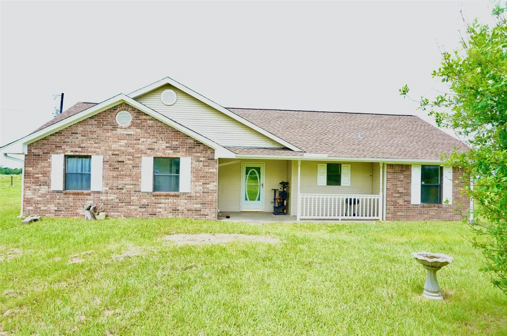 16263 Groce Lane Hempstead, TX 77445