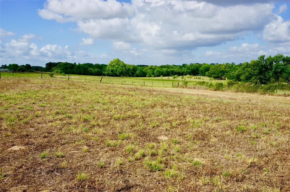 16263 Groce Lane Hempstead, TX 77445