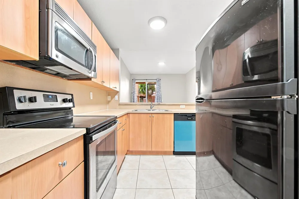 732 SW 106th Avenue #2011 Pembroke Pines, FL 33025