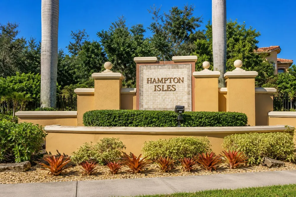 732 SW 106th Avenue #2011 Pembroke Pines, FL 33025