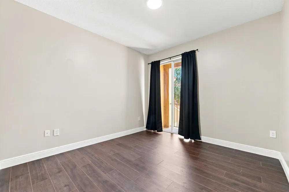 732 SW 106th Avenue #2011 Pembroke Pines, FL 33025