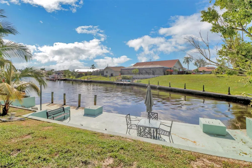 4800 SW 12TH PLACE Cape Coral, FL 33914
