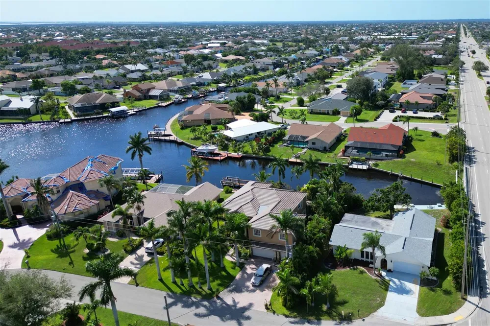 4800 SW 12TH PLACE Cape Coral, FL 33914