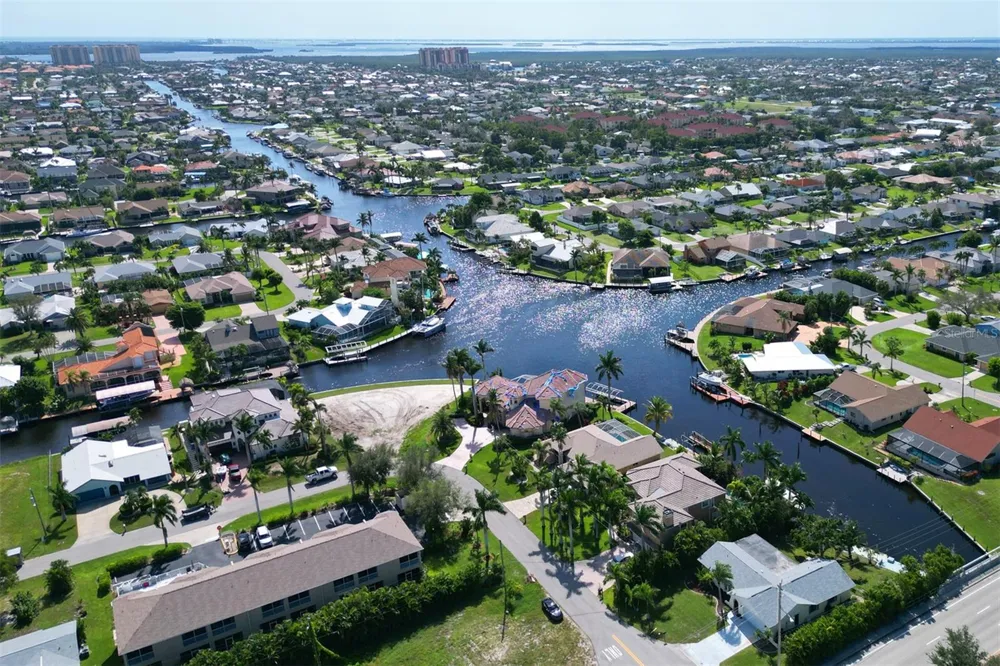 4800 SW 12TH PLACE Cape Coral, FL 33914
