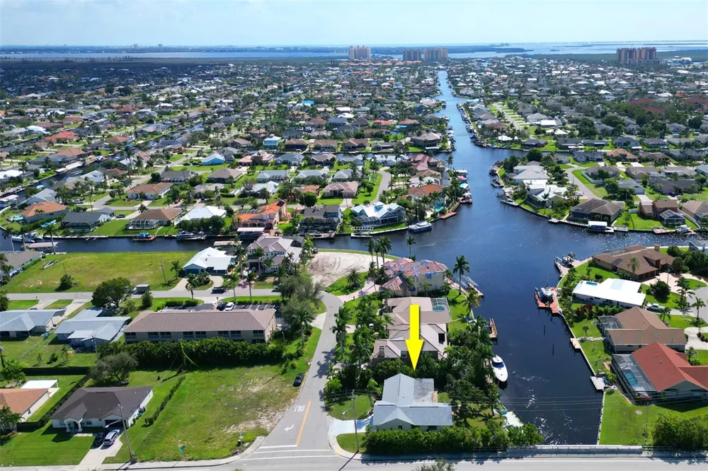 4800 SW 12TH PLACE Cape Coral, FL 33914