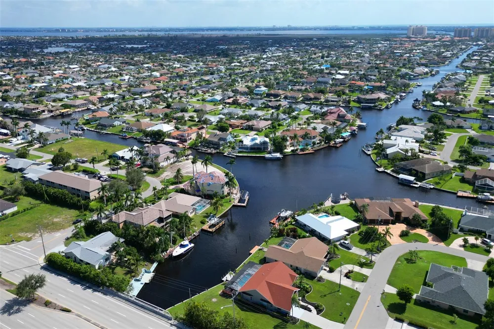 4800 SW 12TH PLACE Cape Coral, FL 33914