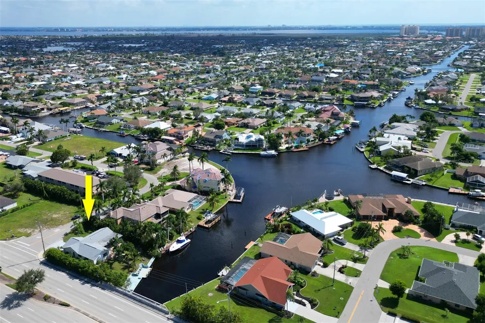 4800 SW 12TH PLACE Cape Coral, FL 33914
