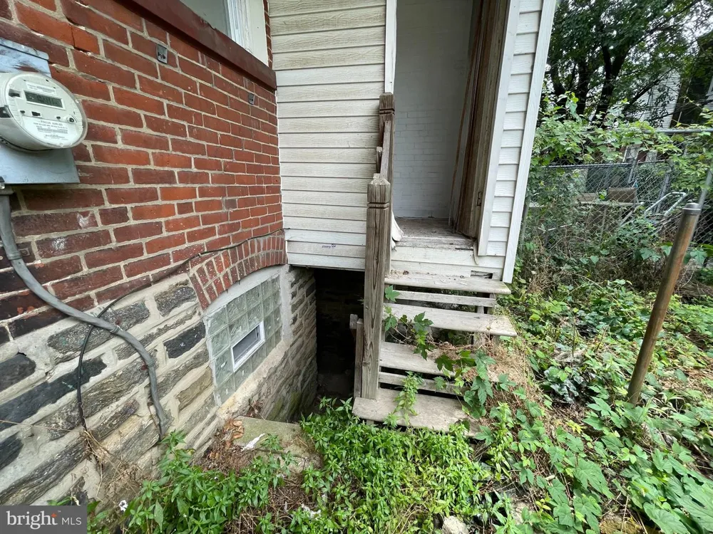 4936 9TH STREET Philadelphia, PA 19141