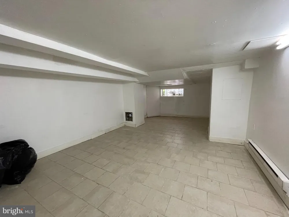 4936 9TH STREET Philadelphia, PA 19141