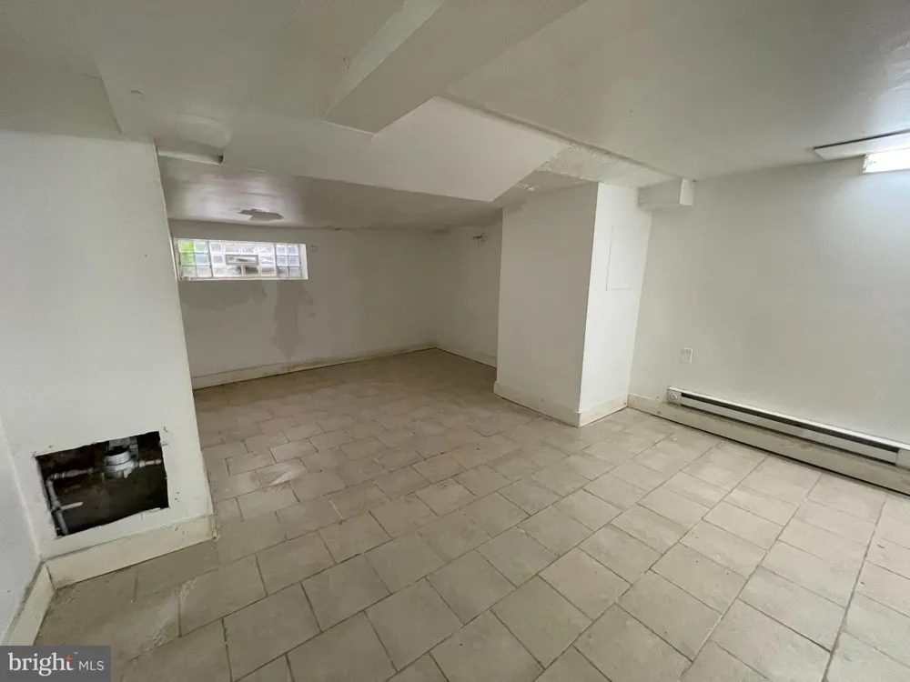 4936 9TH STREET Philadelphia, PA 19141